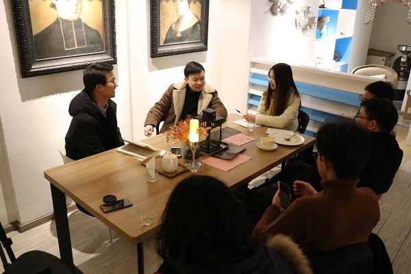 照片1-采访过程-bwin必赢唯一官网赴浙江省杭州市“寻根基——院友寻访”寒假社会实践团.jpg